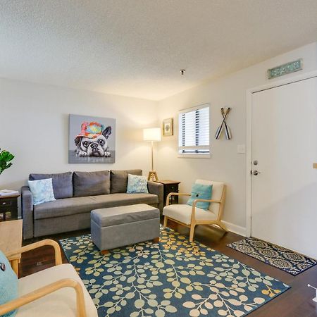 Newly Renovated Hilton Head Retreat, Walk To Beach ヒルトンヘッドアイランド エクステリア 写真