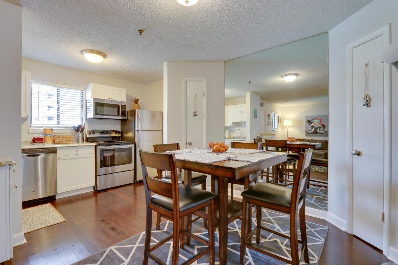 Newly Renovated Hilton Head Retreat, Walk To Beach ヒルトンヘッドアイランド エクステリア 写真