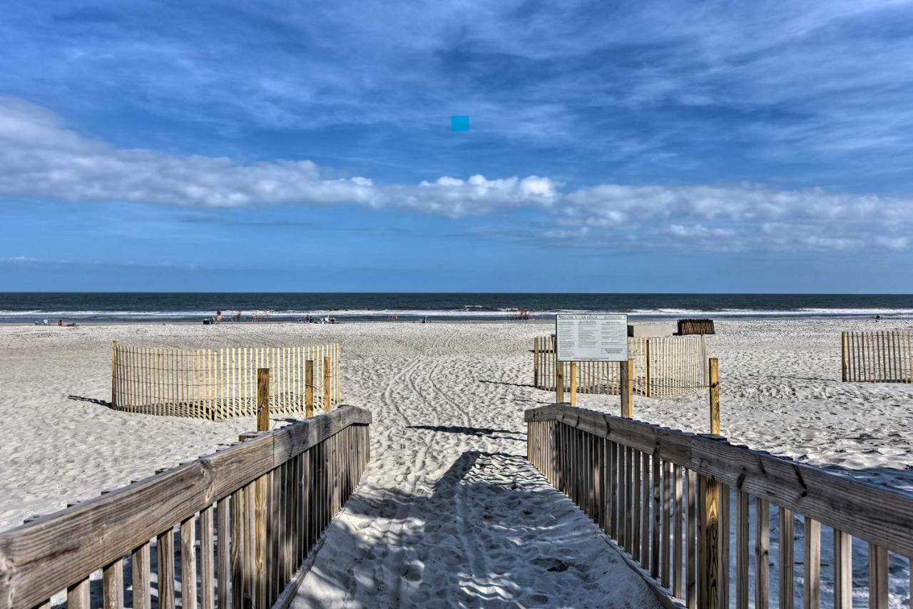 Newly Renovated Hilton Head Retreat, Walk To Beach ヒルトンヘッドアイランド エクステリア 写真